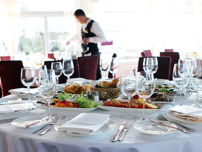 Бар Робін Гуд,бар у Миргороді,Бар Робін Гуд,Ресторан Робін Гуд,Бар Робін Гуд